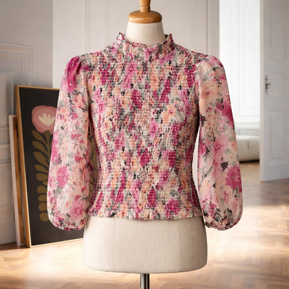 Socialite Ladies Size Small Smocked Floral Blouse